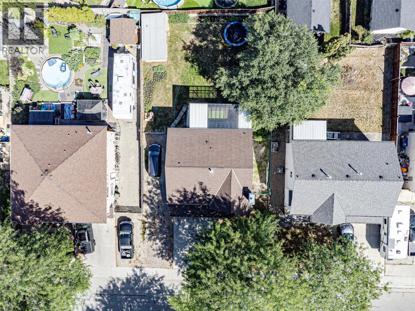  470 Wallace Road, Kelowna