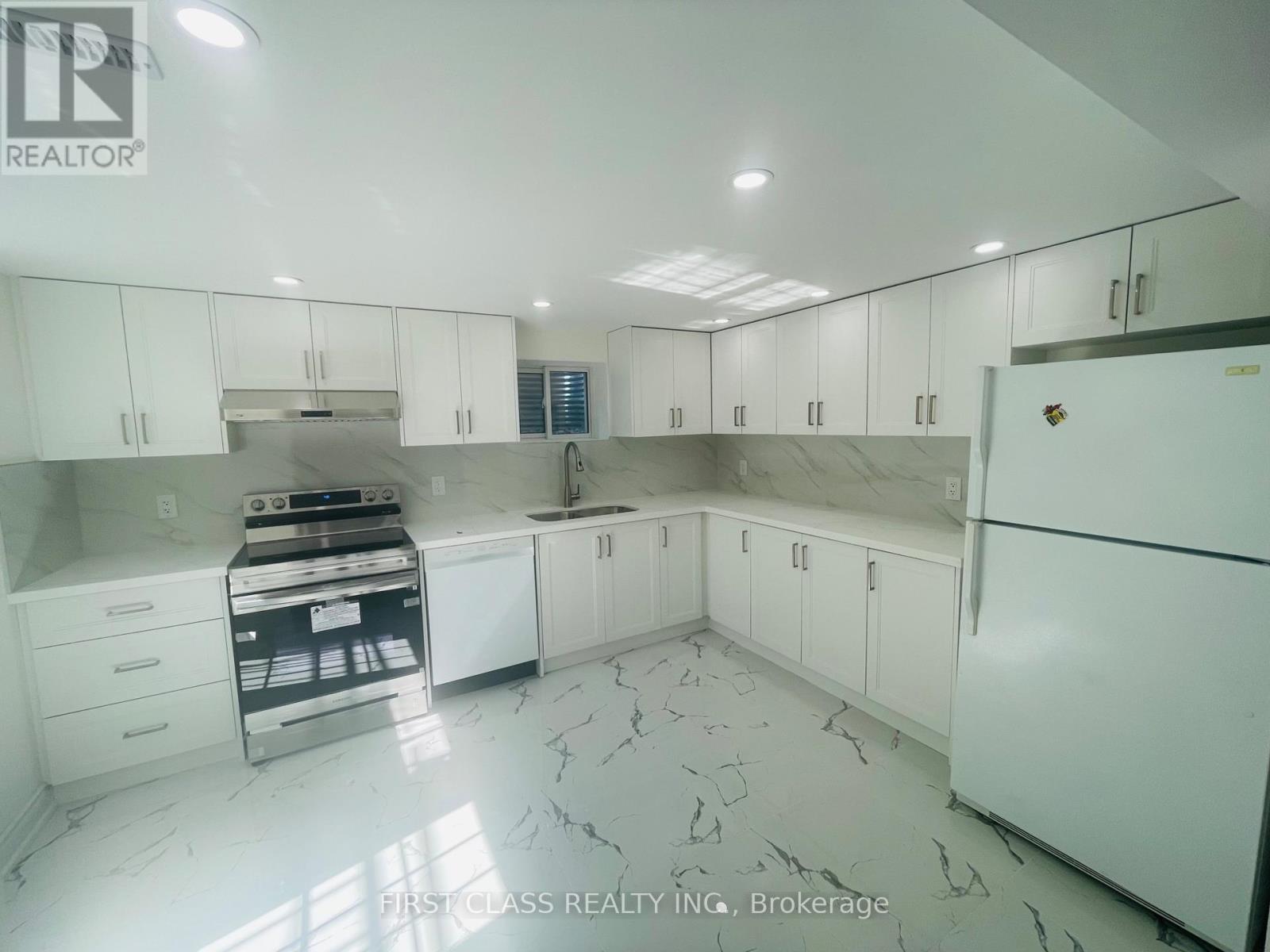 Photo 17 of Basement 2884 Folkway Drive, Mississauga ON
