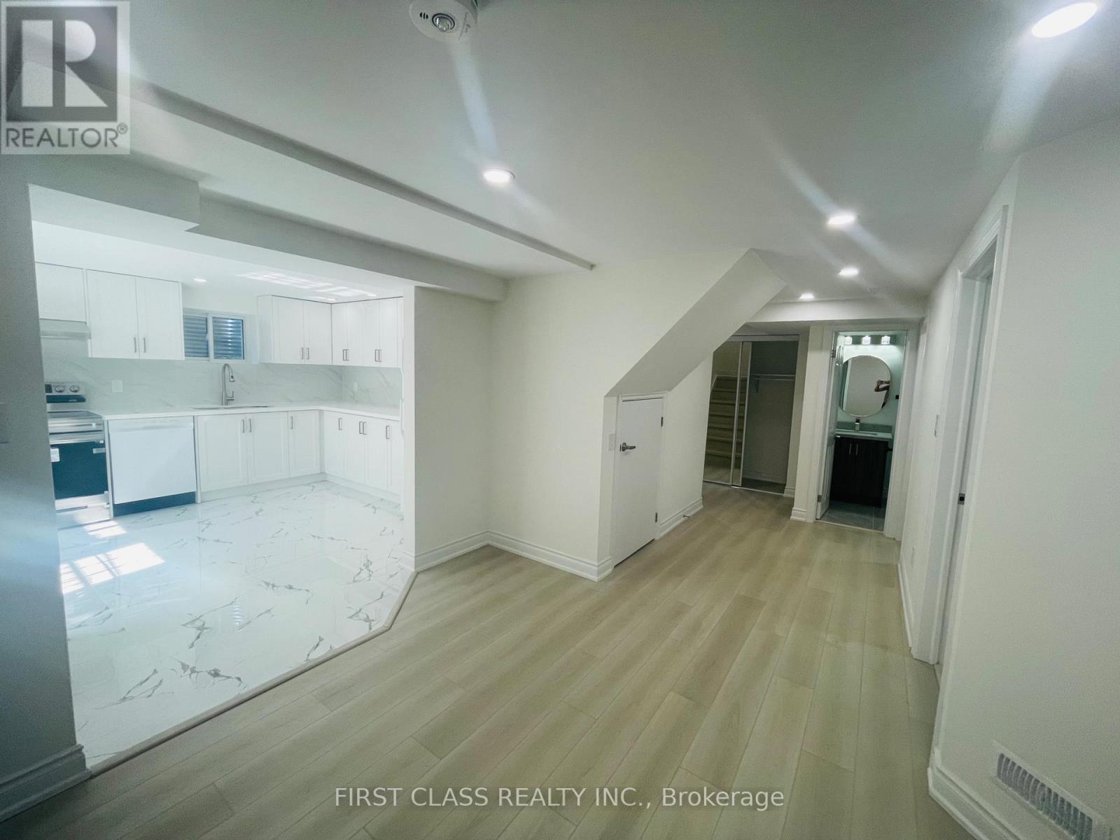 Photo 10 of Basement 2884 Folkway Drive, Mississauga ON
