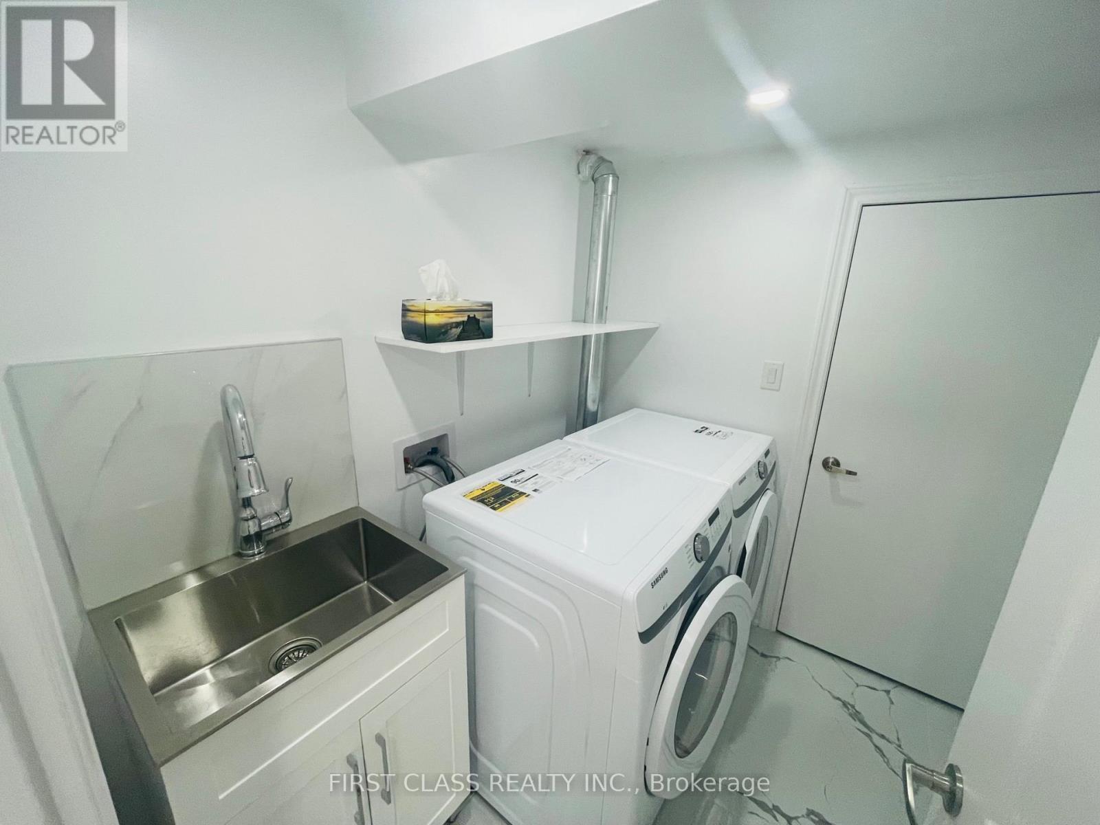 Photo 3 of Basement 2884 Folkway Drive, Mississauga ON