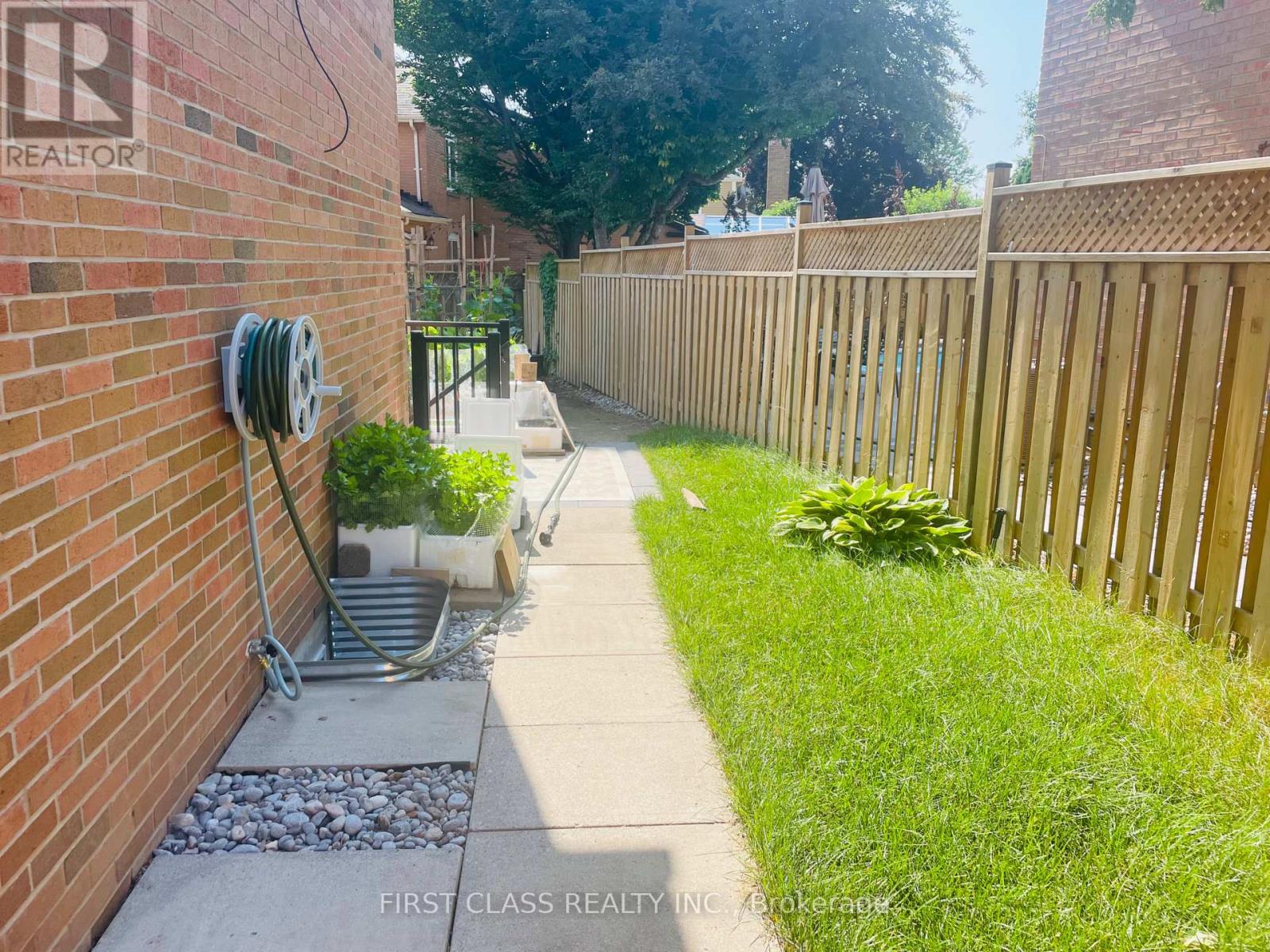 Photo 6 of Basement 2884 Folkway Drive, Mississauga ON