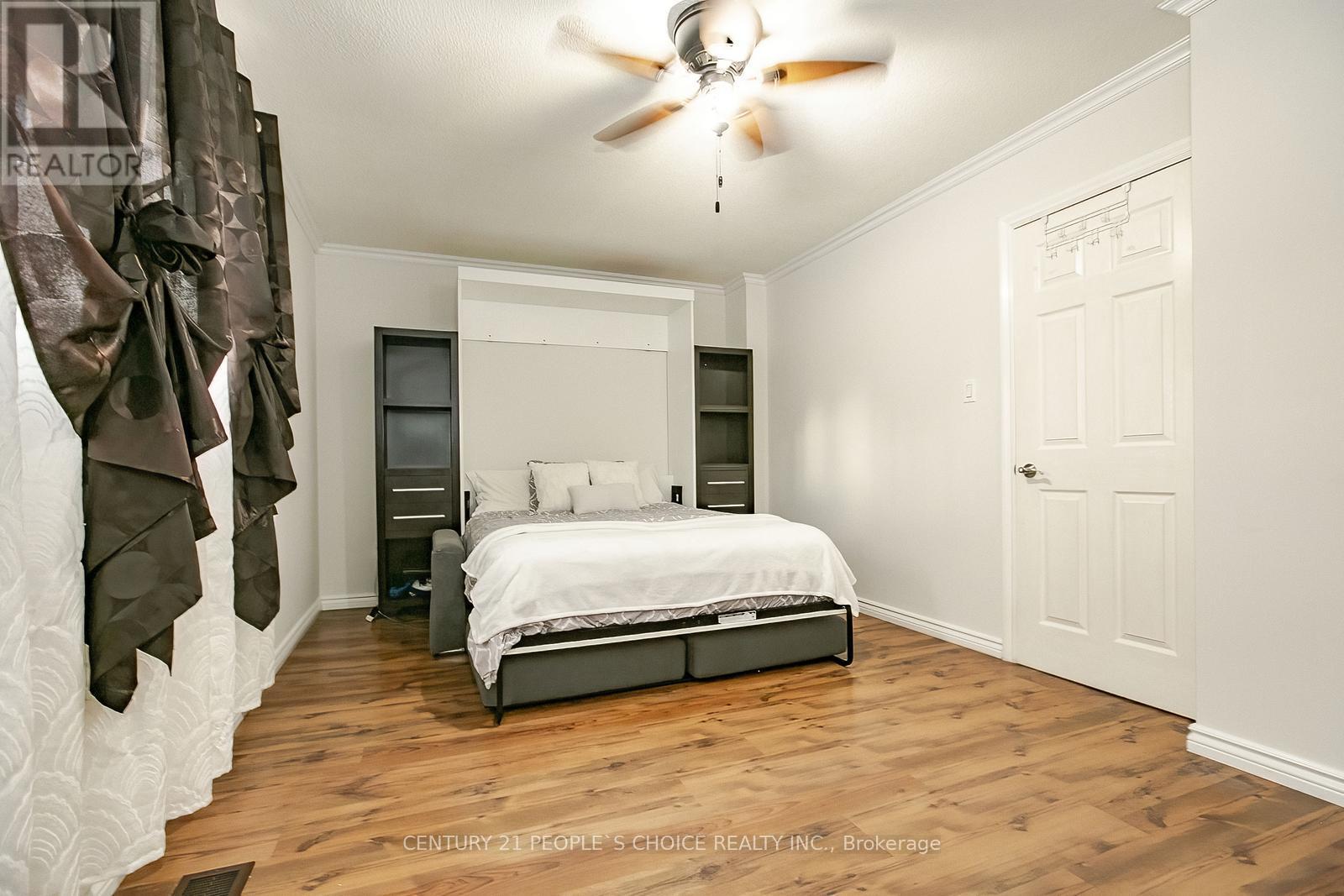 Photo 28 of 240 Simmons Boulevard, Brampton ON