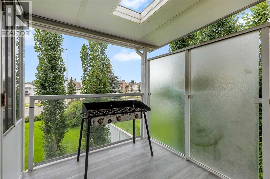 Single Family House for Sale in  Hawkville Close NW Hawkwood Calgary 