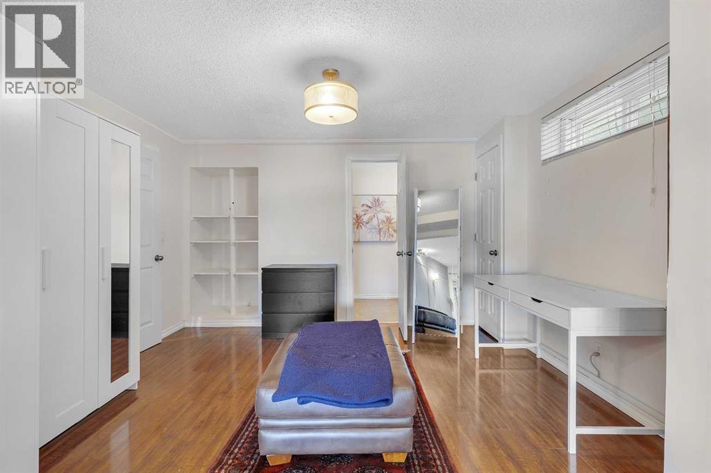 Single Family House for Sale in  Hawkville Close NW Hawkwood Calgary 