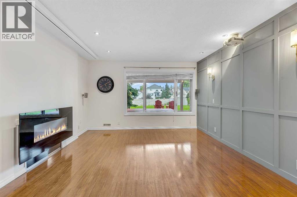 Single Family House for Sale in  Hawkville Close NW Hawkwood Calgary 