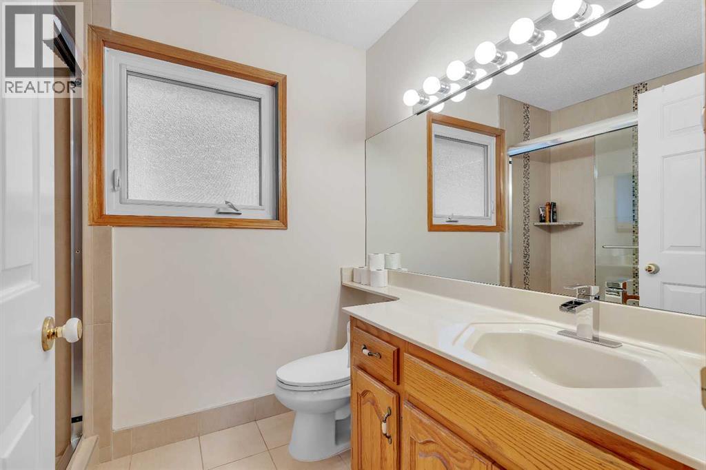 Single Family House for Sale in  Hawkville Close NW Hawkwood Calgary 