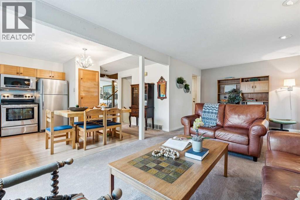 Single Family House for Sale in  Lake Bonavista Green SE Lake Bonavista Calgary 