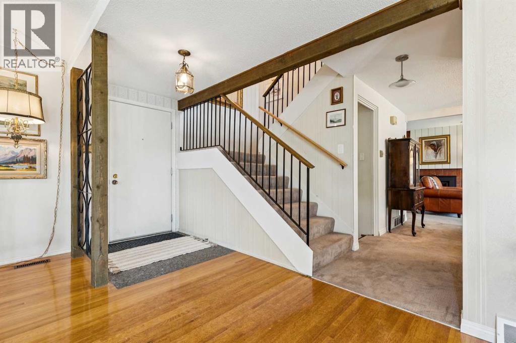 Single Family House for Sale in  Lake Bonavista Green SE Lake Bonavista Calgary 