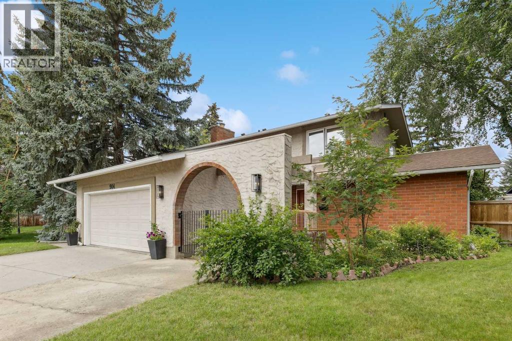 Single Family House for Sale in  Lake Bonavista Green SE Lake Bonavista Calgary 
