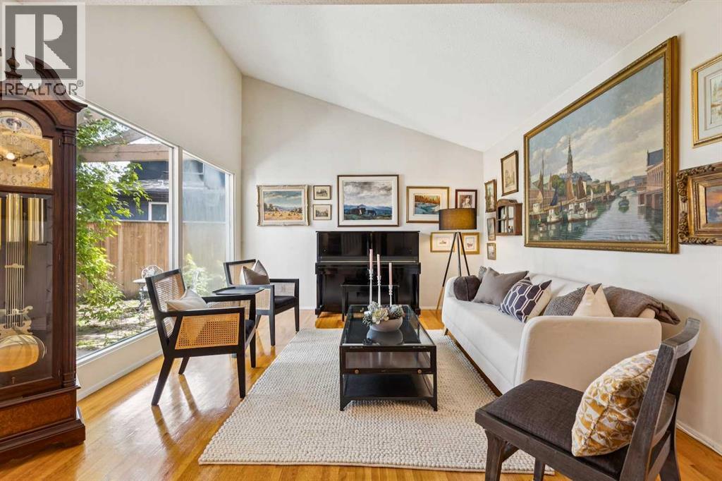 Single Family House for Sale in  Lake Bonavista Green SE Lake Bonavista Calgary 