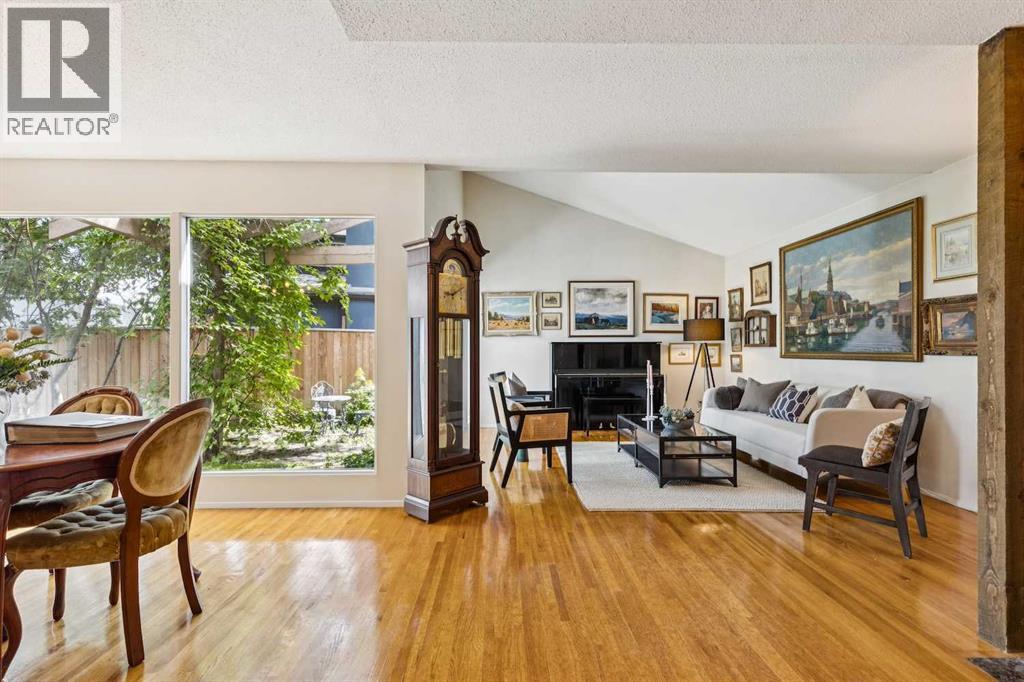 Single Family House for Sale in  Lake Bonavista Green SE Lake Bonavista Calgary 