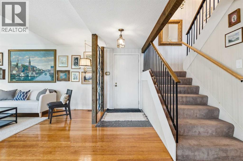 Single Family House for Sale in  Lake Bonavista Green SE Lake Bonavista Calgary 