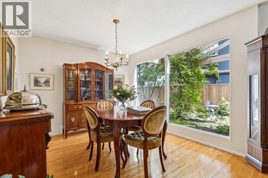 Single Family House for Sale in  Lake Bonavista Green SE Lake Bonavista Calgary 