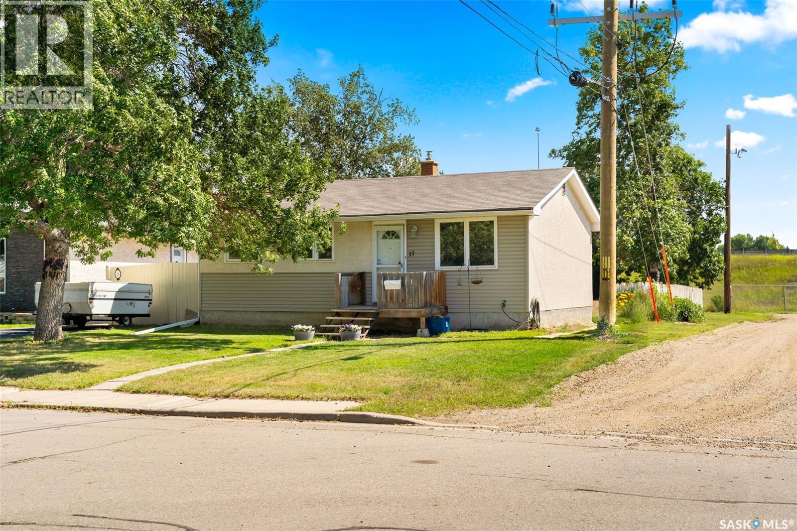 Photo 26 of 11 Rothwell Crescent, Regina SK