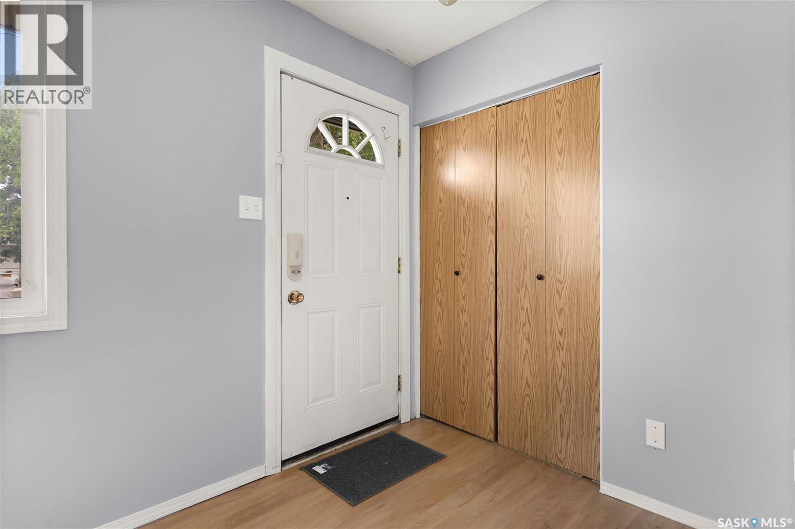 Photo 3 of 11 Rothwell Crescent, Regina SK