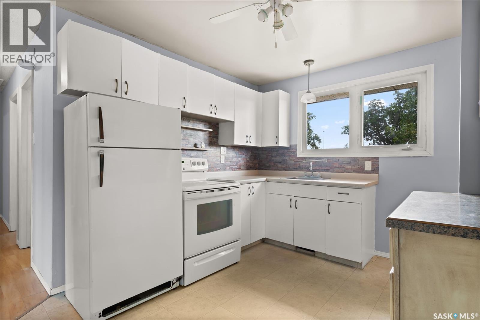 Photo 6 of 11 Rothwell Crescent, Regina SK