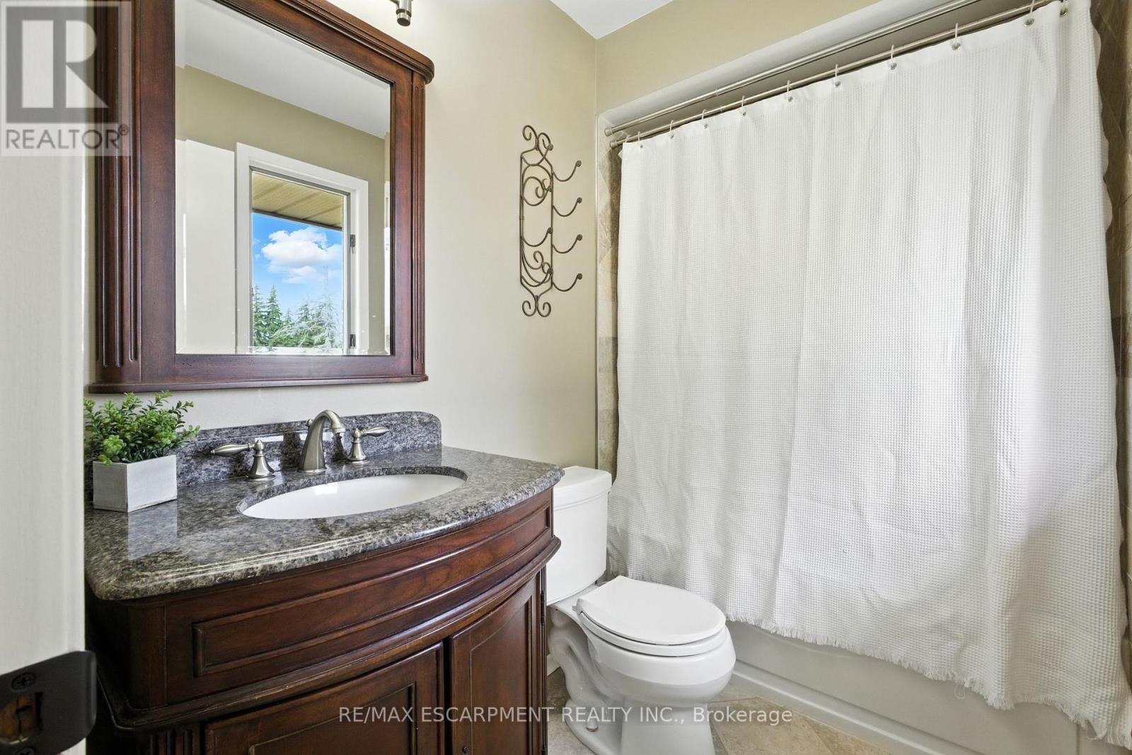 Photo 19 of 2276 Binbrook Road, Hamilton ON