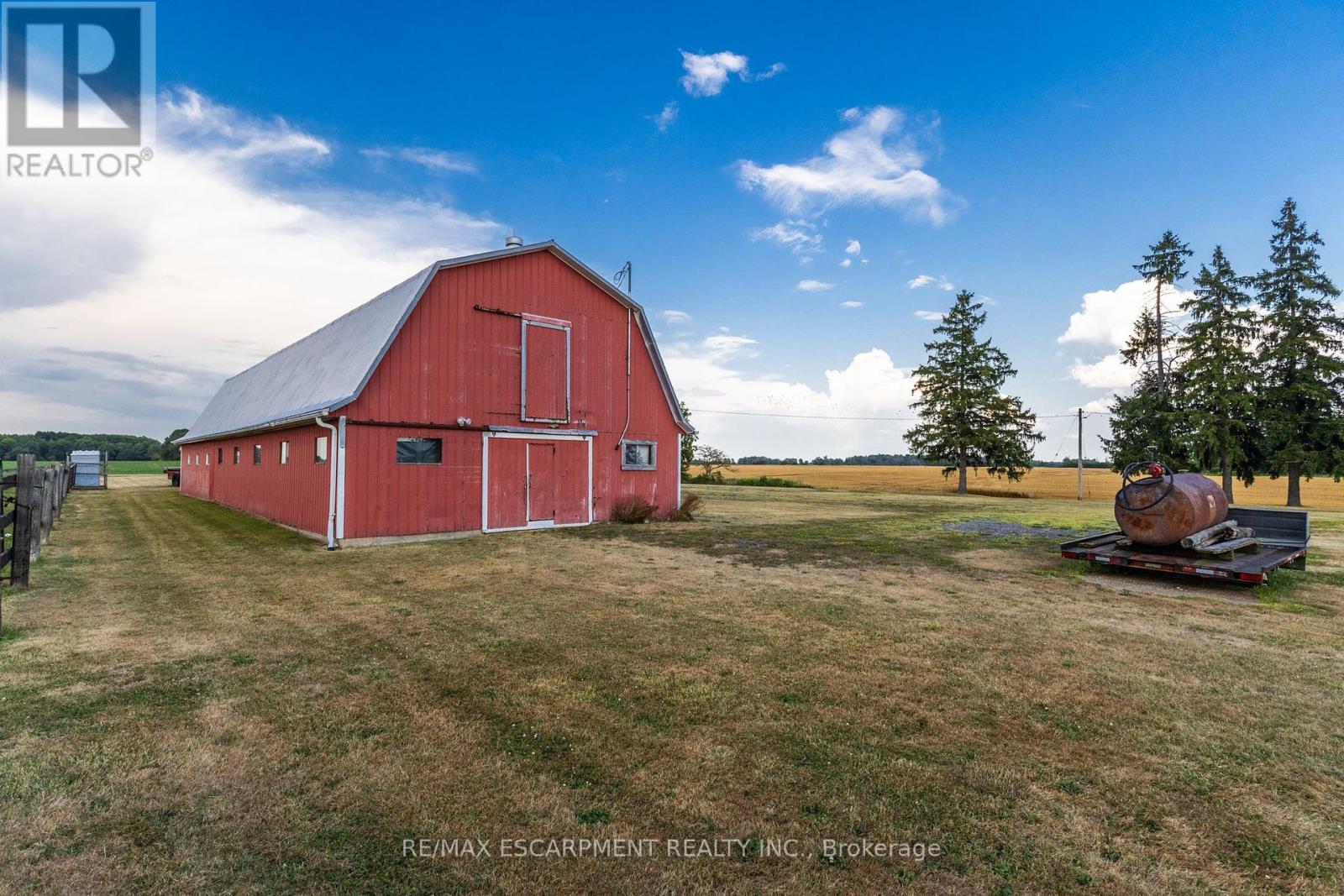 Photo 35 of 2276 Binbrook Road, Hamilton ON