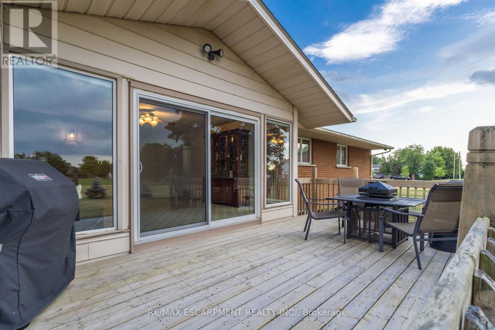 Photo 5 of 2276 Binbrook Road, Hamilton ON