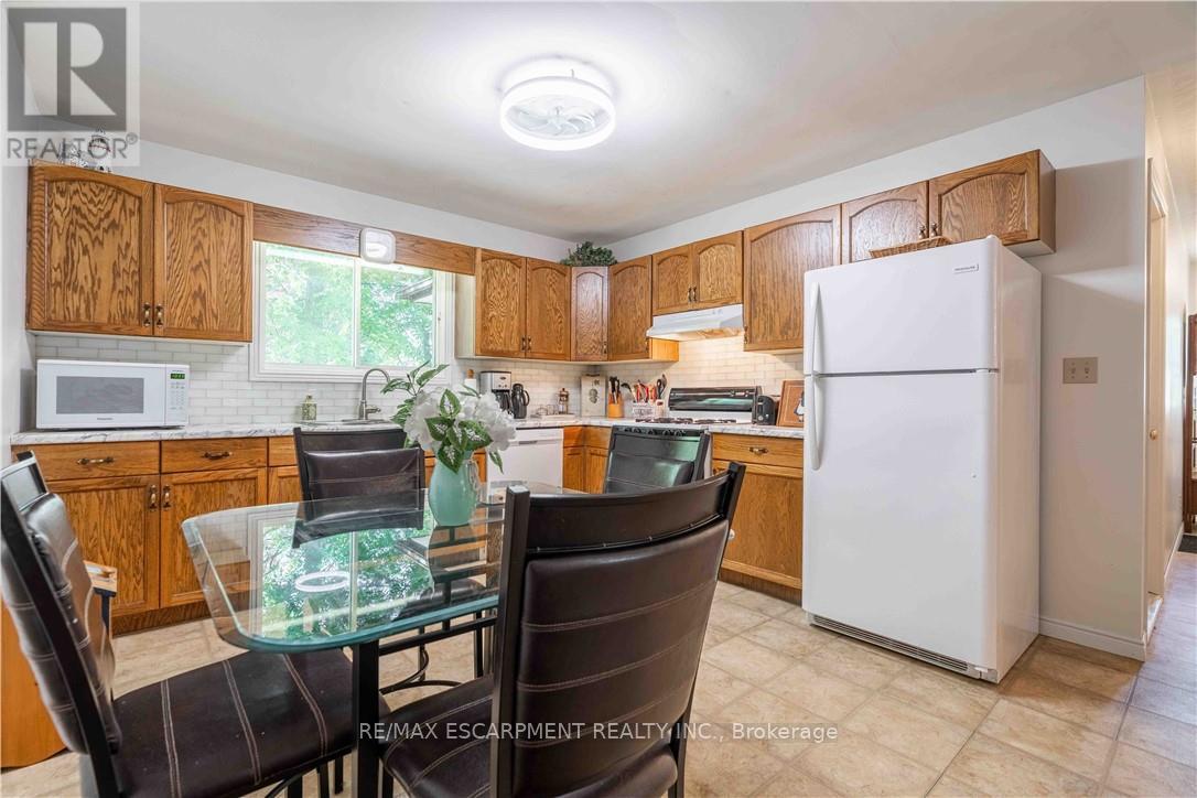 Photo 10 of 36 Silver Lake Drive, Norfolk ON