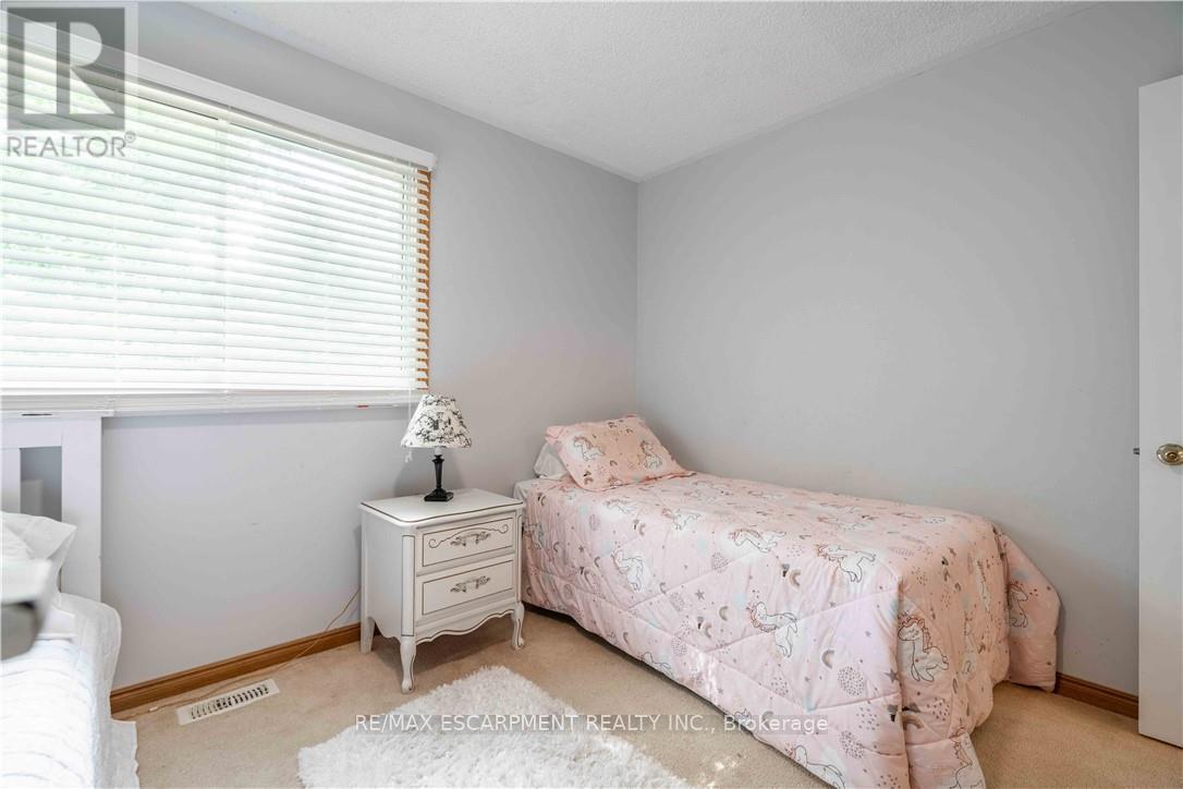 Photo 17 of 36 Silver Lake Drive, Norfolk ON