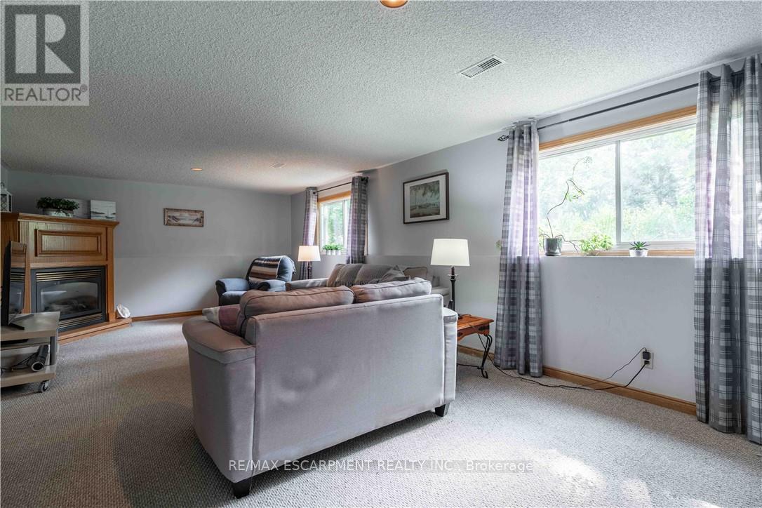 Photo 23 of 36 Silver Lake Drive, Norfolk ON