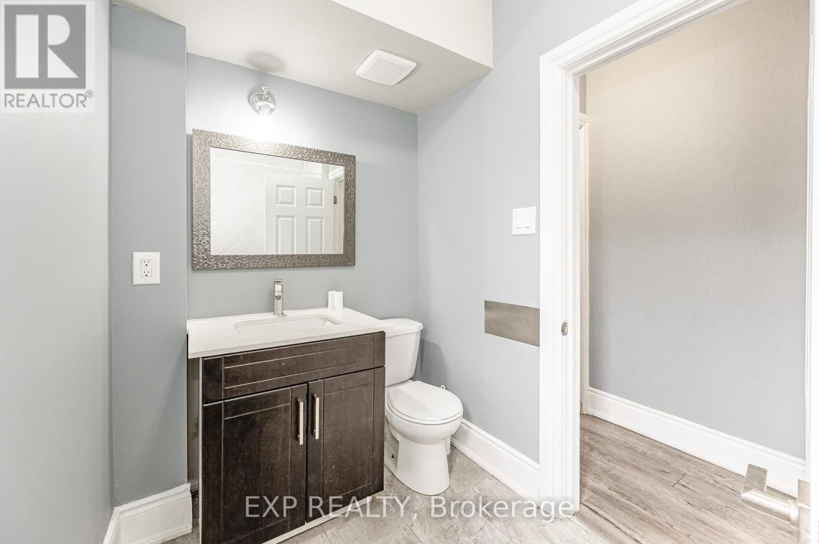 Photo 5 of 140 Gage Avenue N, Hamilton ON