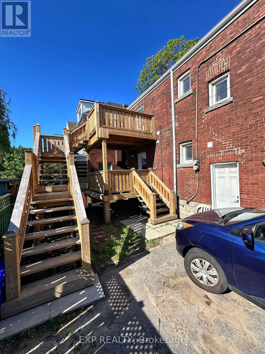 Photo 8 of 140 Gage Avenue N, Hamilton ON