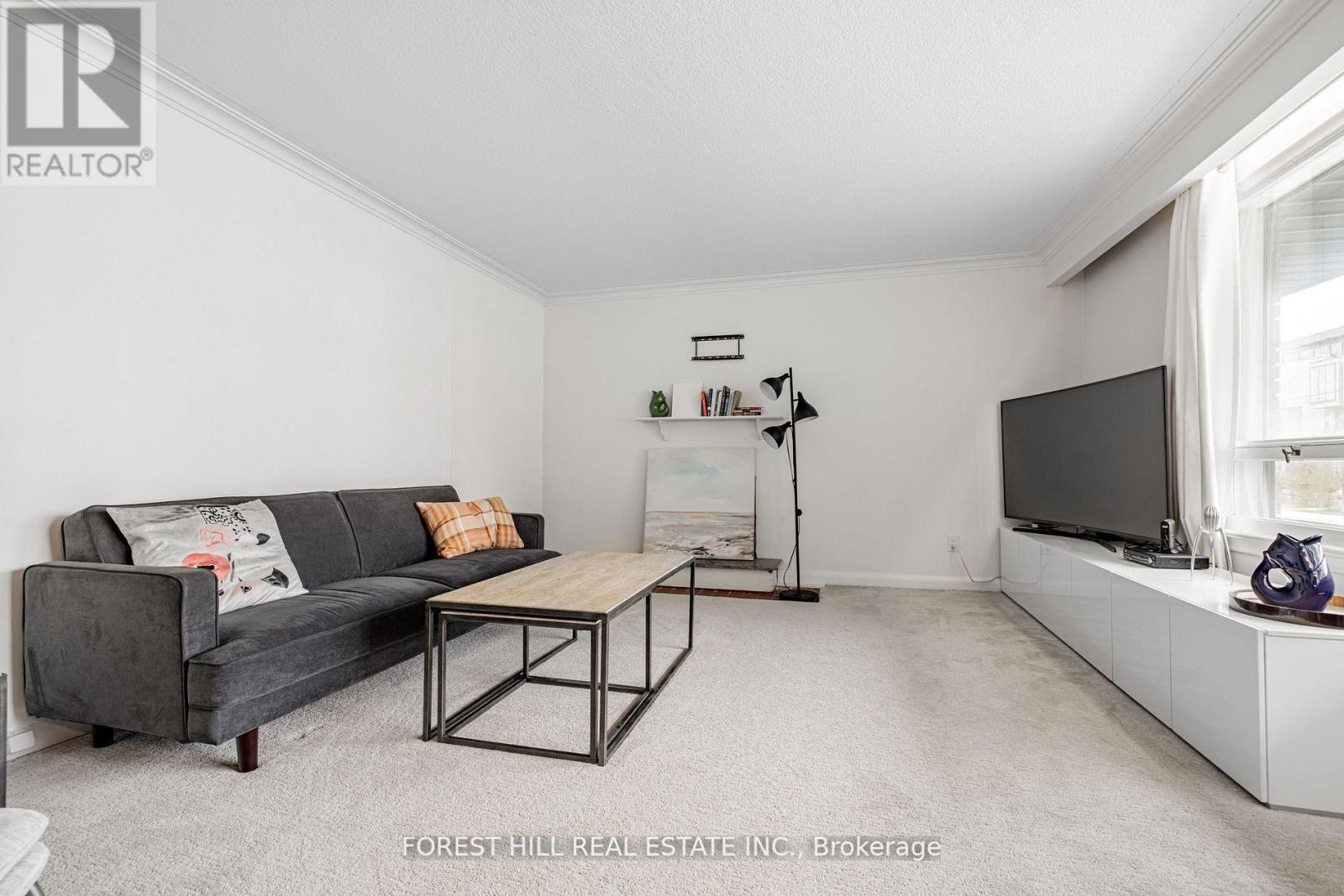 Photo 11 of Main 11 Greenbriar Road, Toronto ON