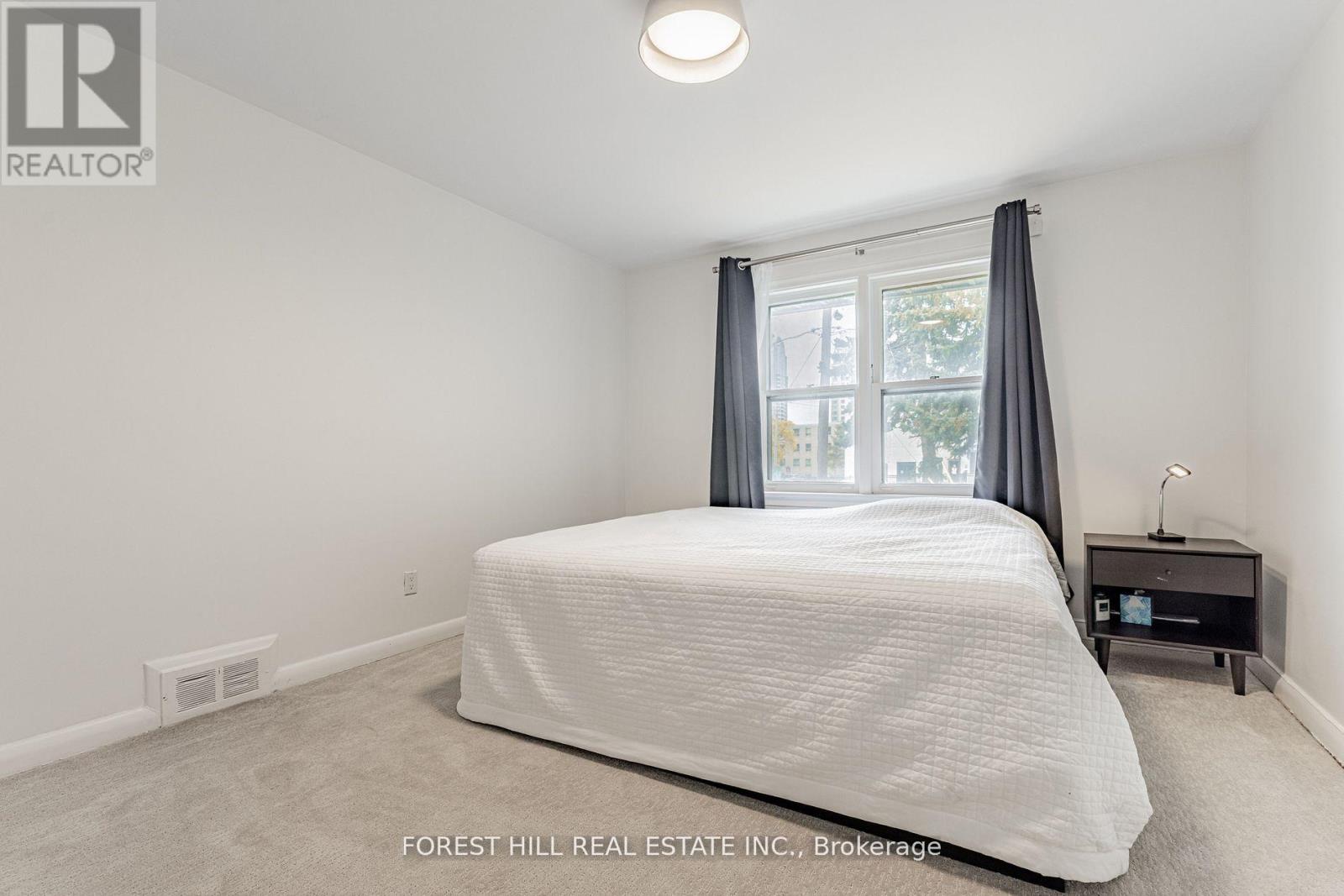 Photo 3 of Main 11 Greenbriar Road, Toronto ON