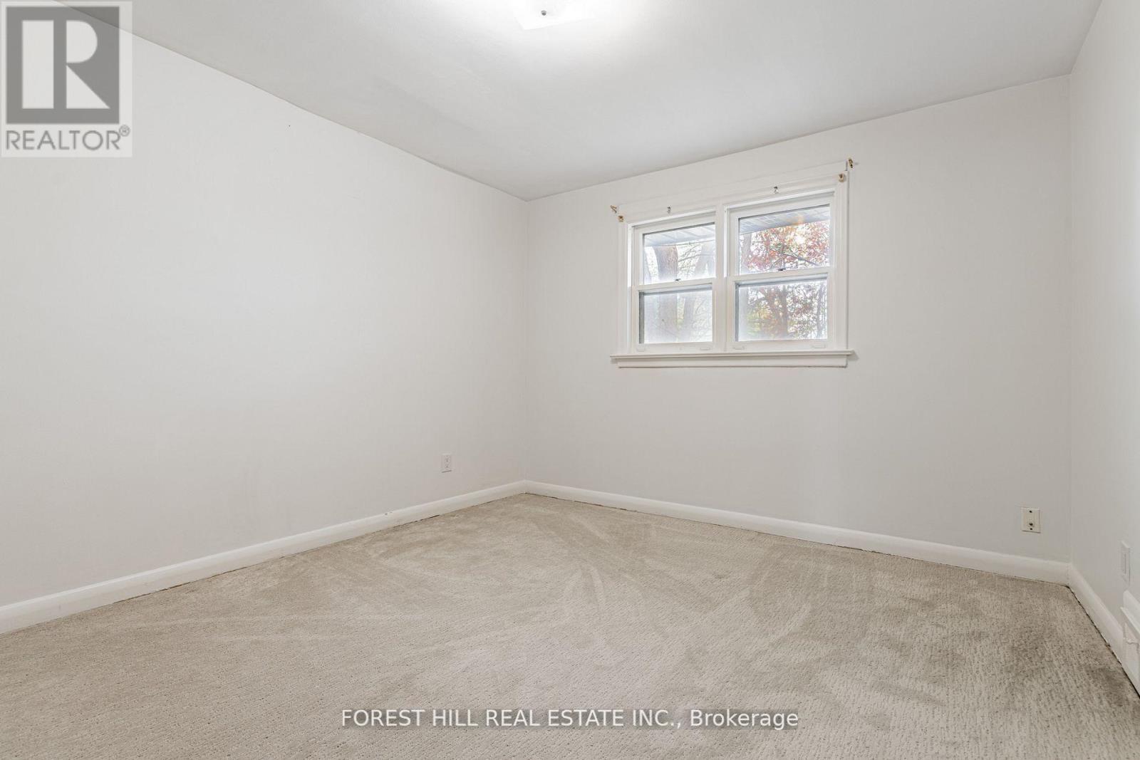 Photo 12 of Main 11 Greenbriar Road, Toronto ON