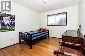Photo 6 of 105 Valhalla Crescent Nw, Calgary AB