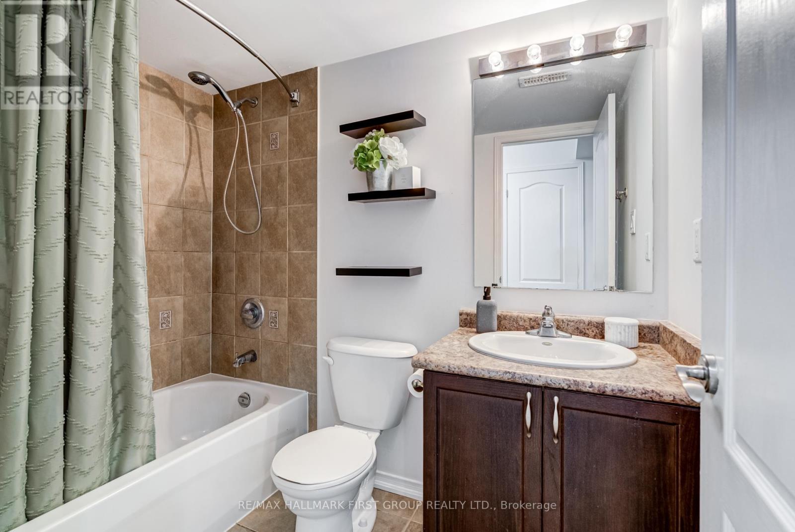 Photo 22 of 40 Galea Drive, Ajax ON