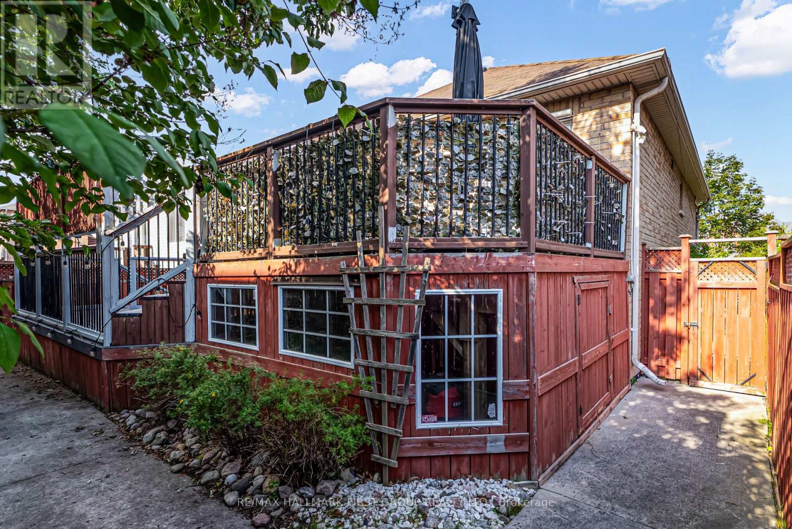 Photo 25 of 40 Galea Drive, Ajax ON