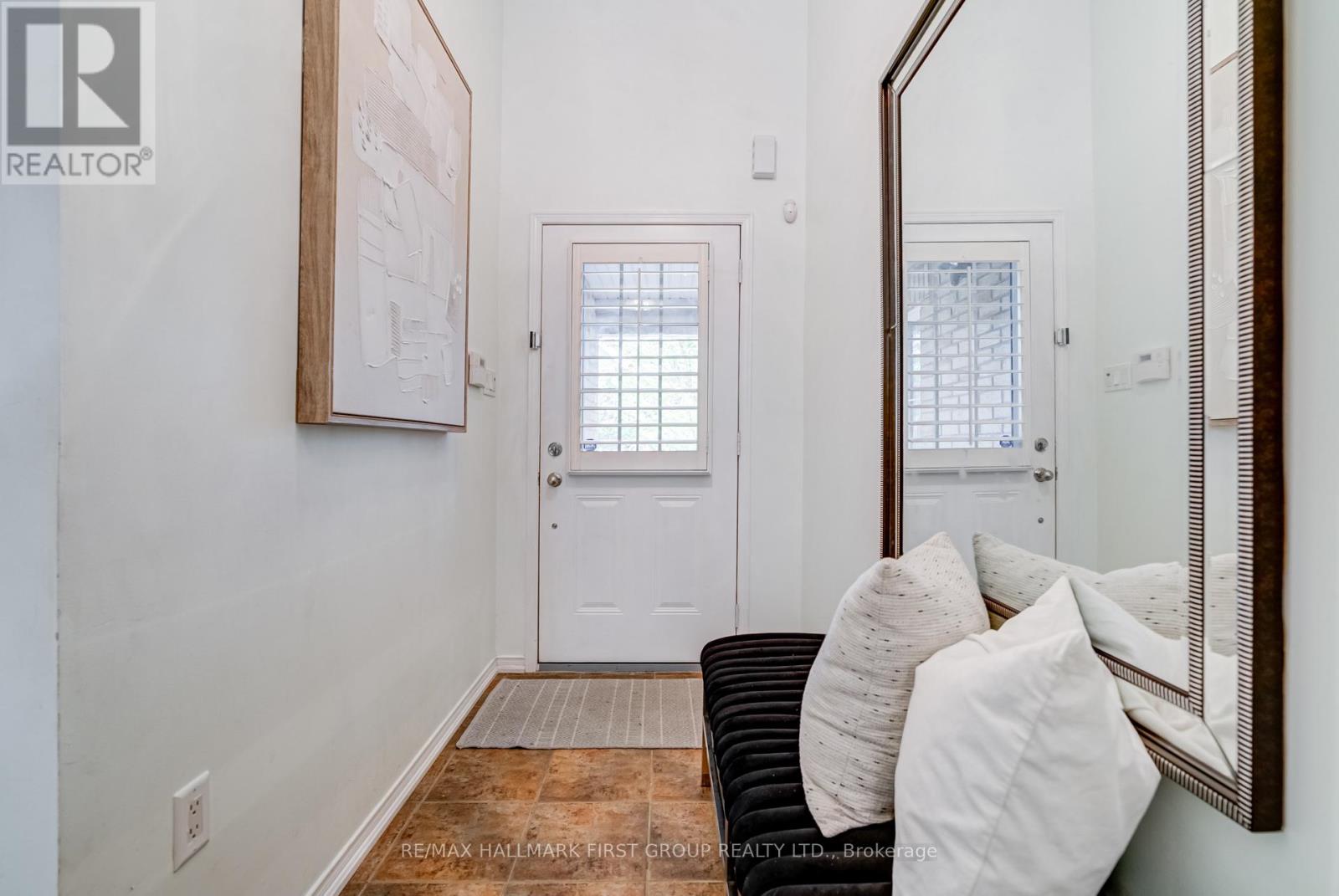 Photo 5 of 40 Galea Drive, Ajax ON