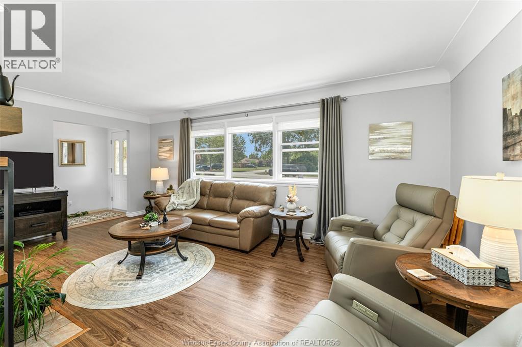 Photo 12 of 341 W Belle River Road, Lakeshore ON
