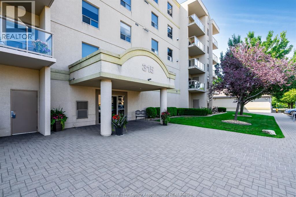 Photo 30 of 315 Village Grove Unit 305, Tecumseh ON