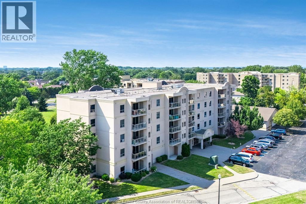 Photo 32 of 315 Village Grove Unit 305, Tecumseh ON