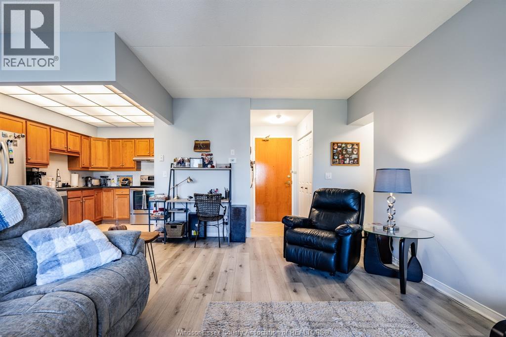 Photo 5 of 315 Village Grove Unit 305, Tecumseh ON