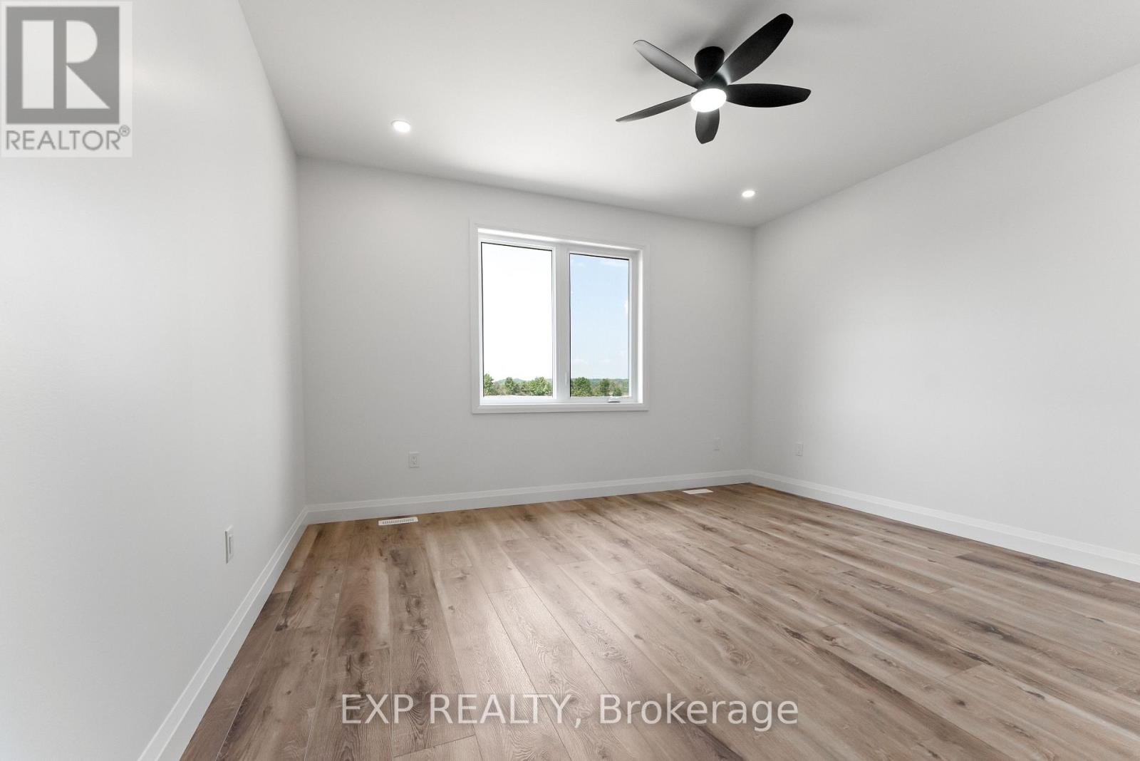 Photo 28 of 38 Meagan Lane, Quinte West ON