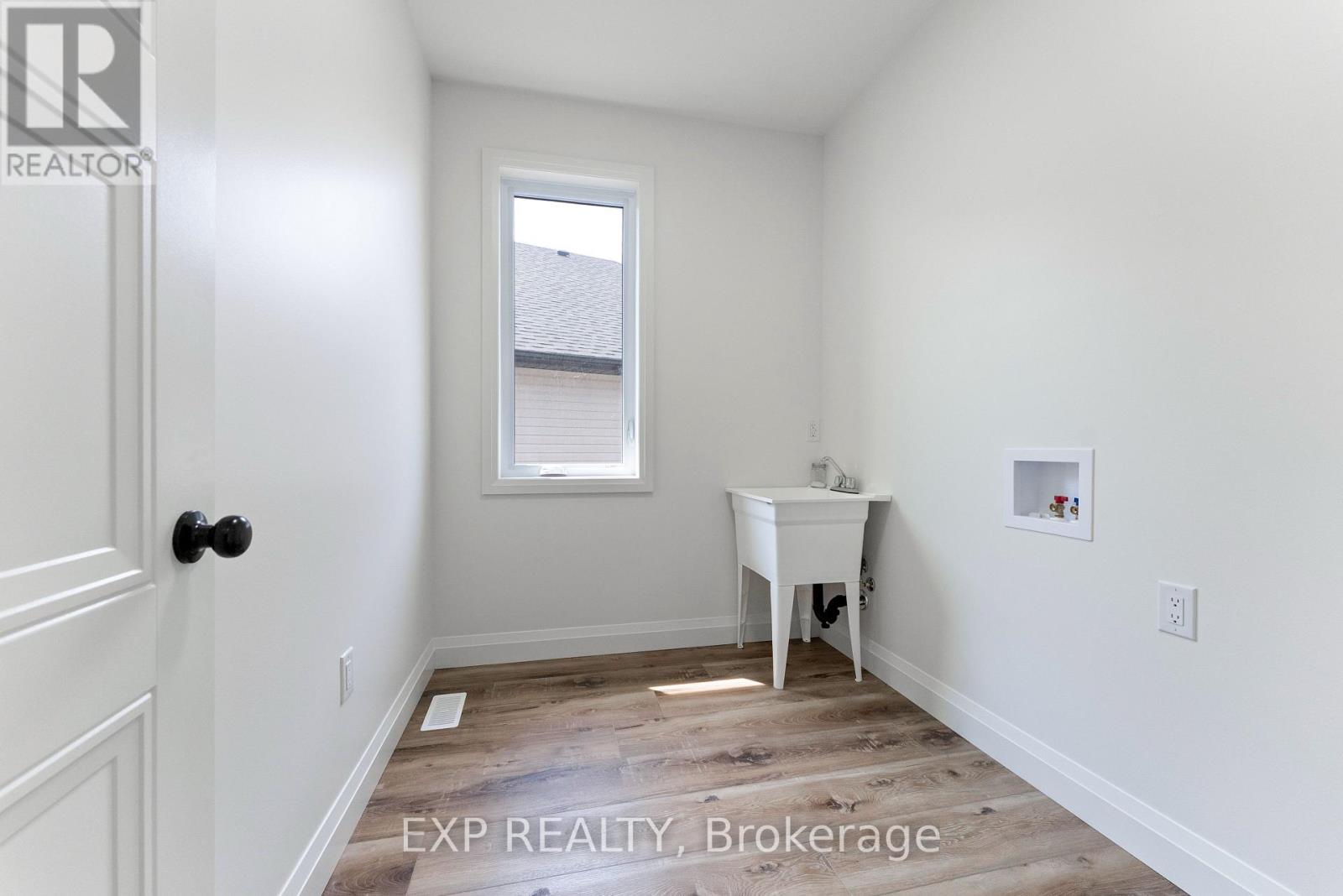 Photo 32 of 38 Meagan Lane, Quinte West ON