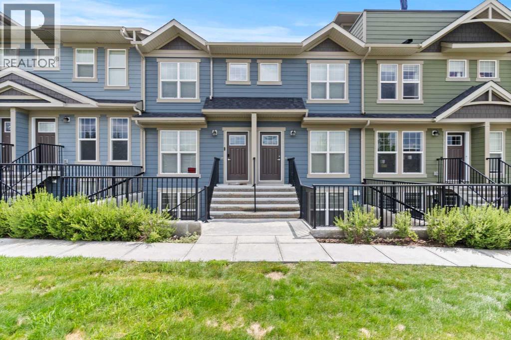 414 Cranbrook Square SE, Calgary, Alberta