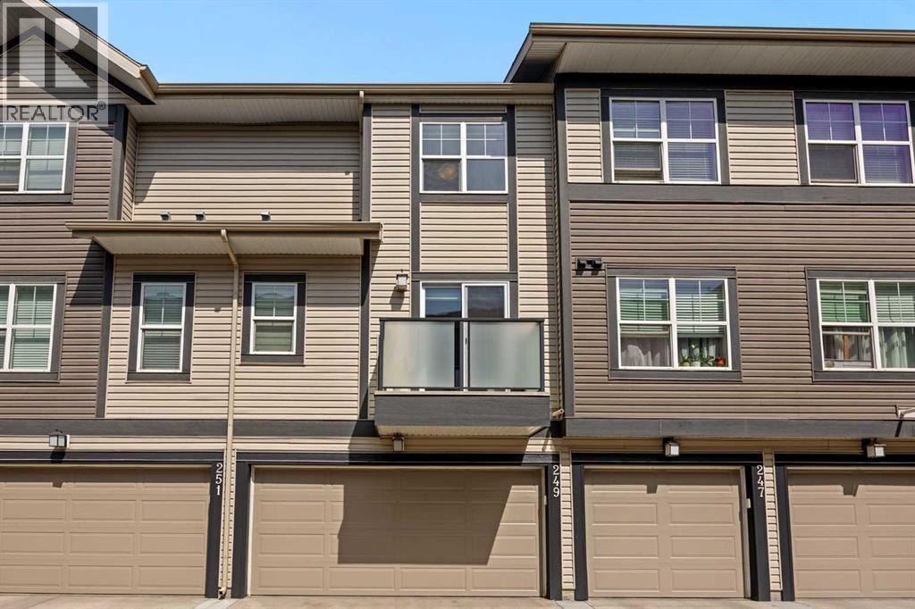 Single Family House for Sale in  Mckenzie Towne Square SE McKenzie Towne Calgary 