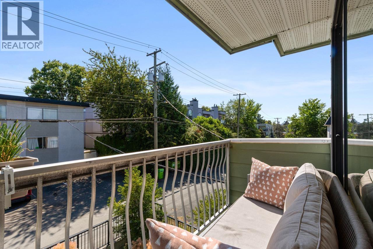 Photo 16 of 305 642 E 7th Avenue, Vancouver BC