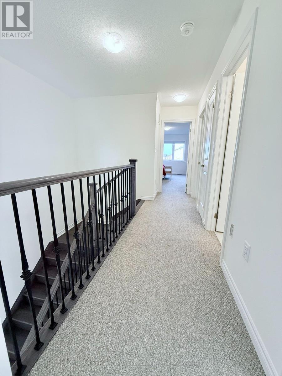 Photo 26 of 2229 Grainger Loop, Innisfil ON