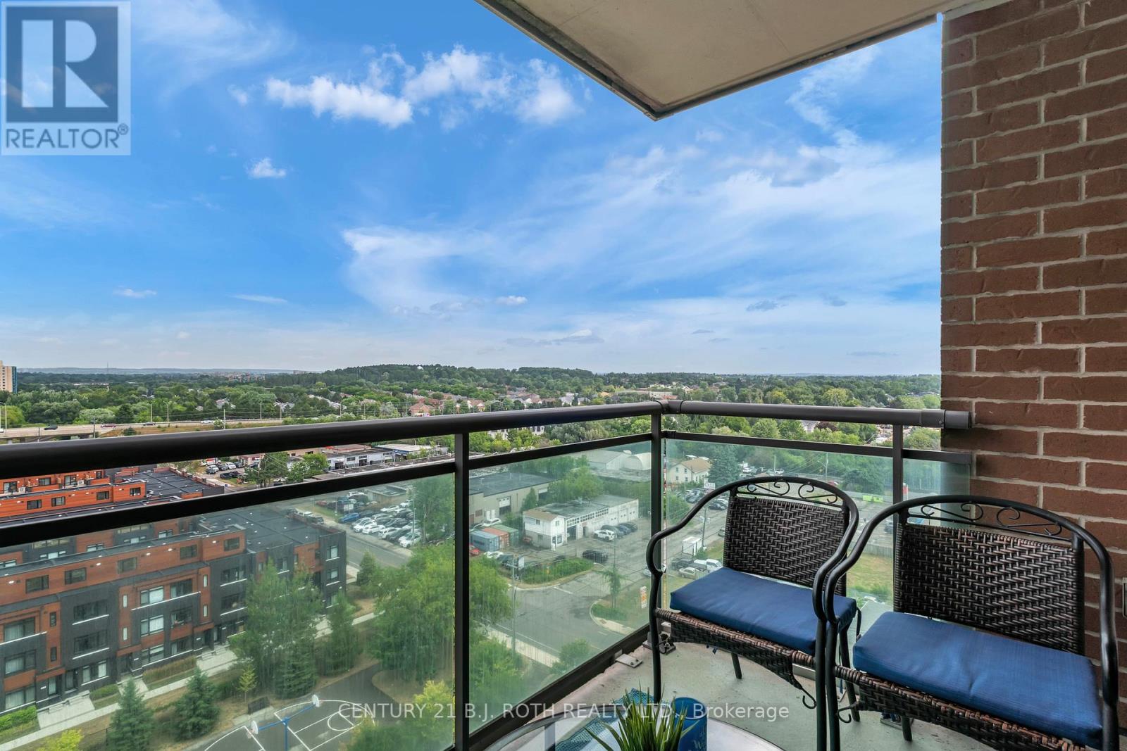 Photo 1 of 1202 350 Red Maple Road, Richmond Hill ON