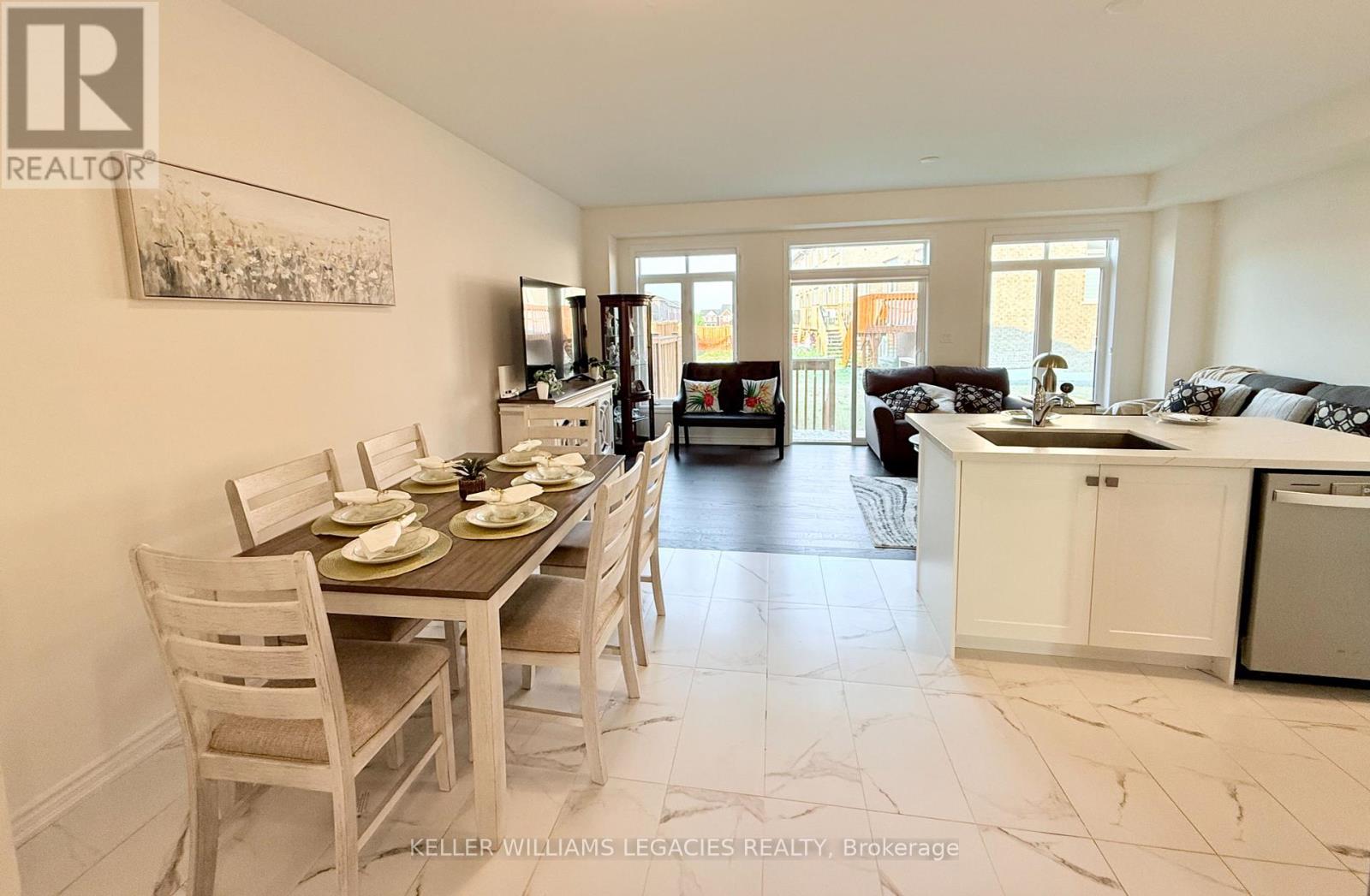 Photo 22 of 2229 Grainger Loop, Innisfil ON