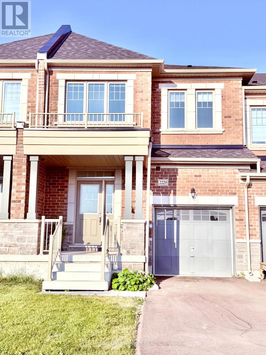 Photo 6 of 2229 Grainger Loop, Innisfil ON
