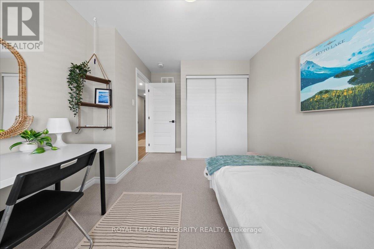 Photo 23 of 355 Crossway Terrace, Ottawa ON