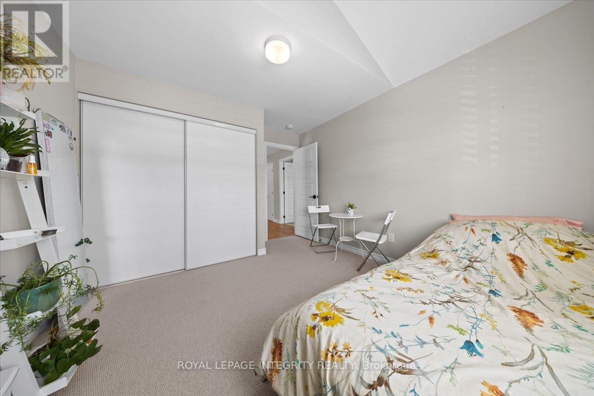 Photo 25 of 355 Crossway Terrace, Ottawa ON